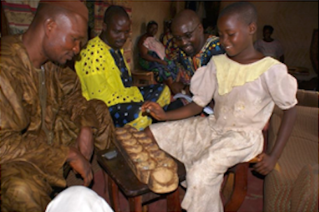 Ayò with the Paramount Chief of Òsí Ilorin